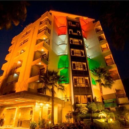 Country Inn & Suites Haridwār Zewnętrze zdjęcie