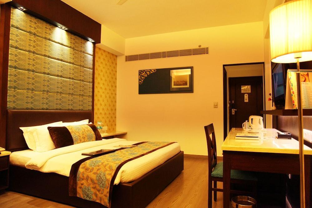 Country Inn & Suites Haridwār Zewnętrze zdjęcie