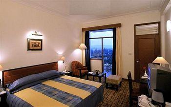 Country Inn & Suites Haridwār Zewnętrze zdjęcie